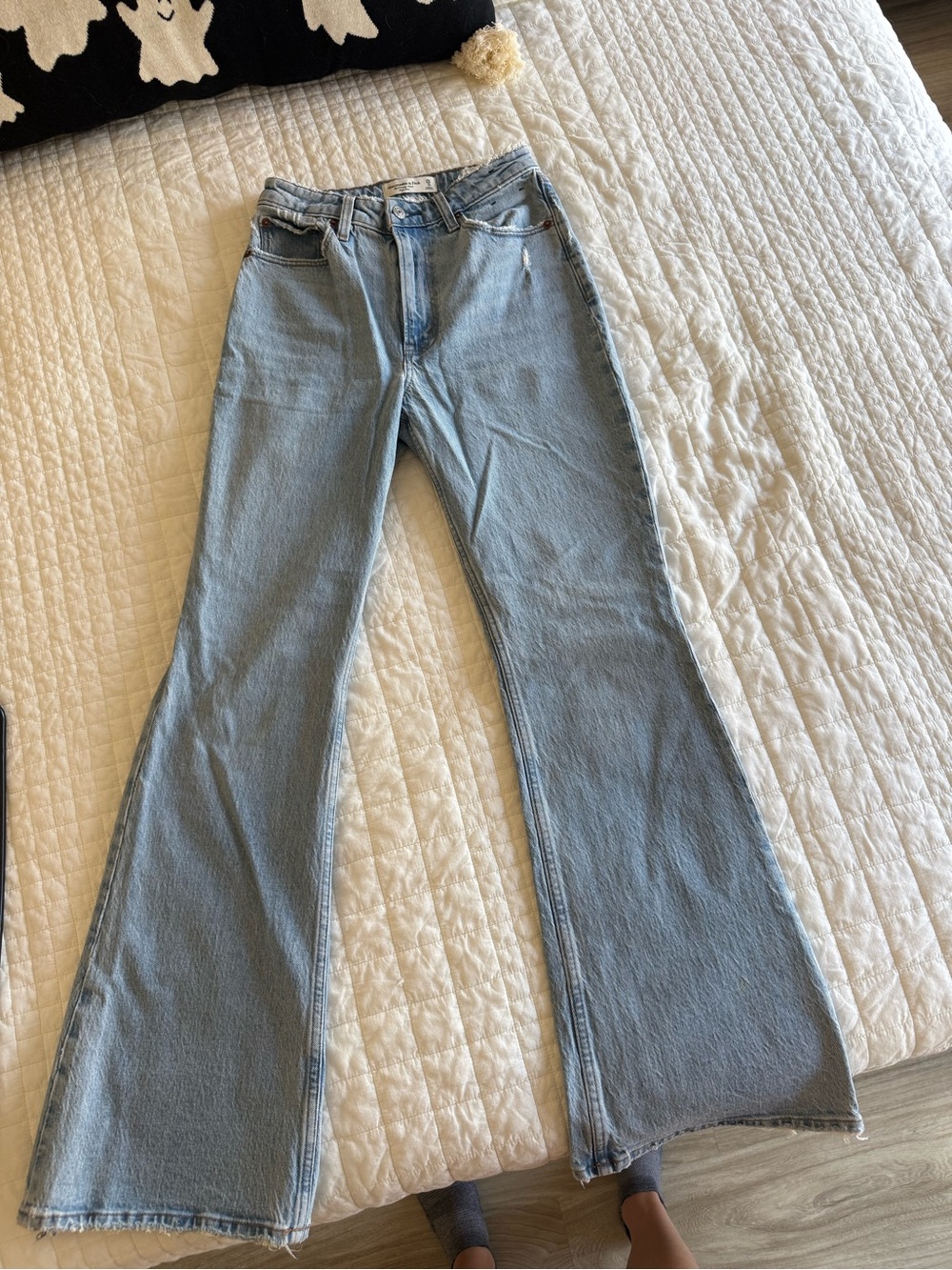 Abercrombie & Fitch Vintage Flare High Rise Jeans